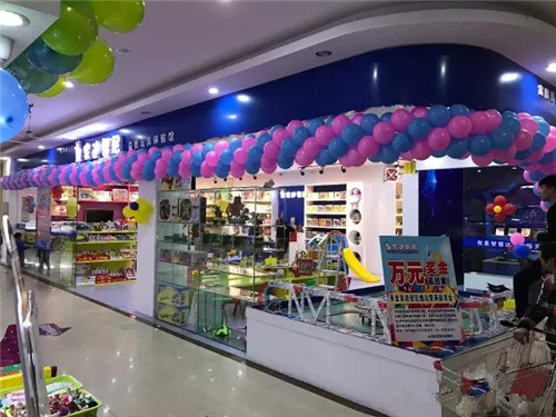 年底了，皇家迪智尼店鋪齊趕著開業(yè)