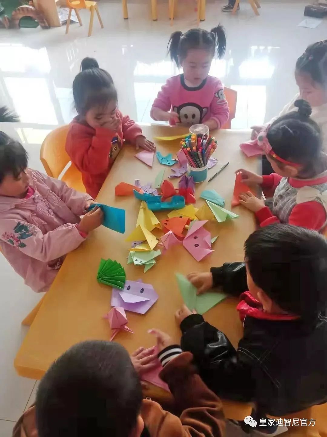 皇家迪智尼 I 培養(yǎng)出動手能力超棒的孩子，家長可以這樣引導(dǎo)！！