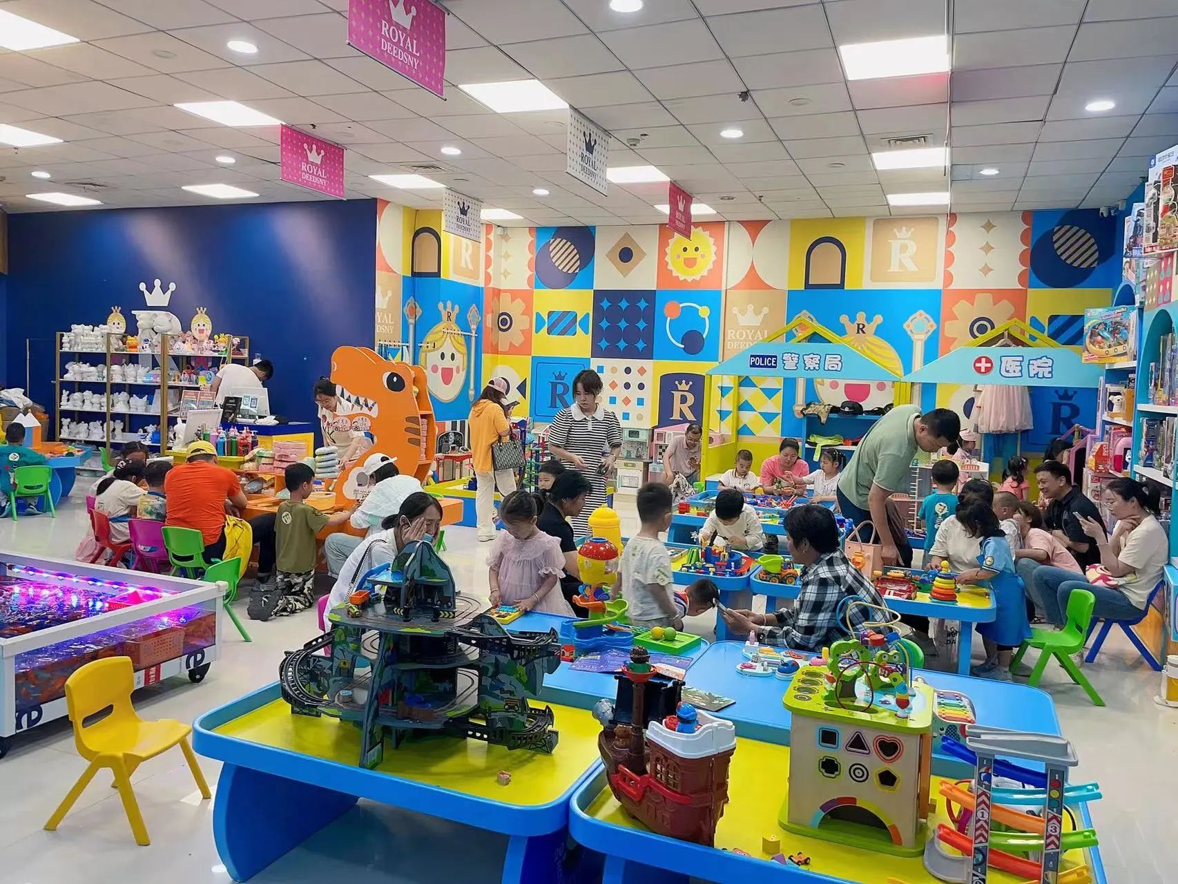 皇家迪智尼 I 不太適合開設(shè)兒童益智玩具體驗(yàn)館的場地在什么地段？