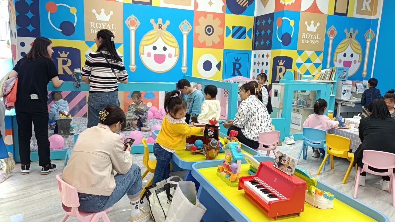 皇家迪智尼 I 如何優(yōu)化確保玩具樂(lè)園熱度不減！
