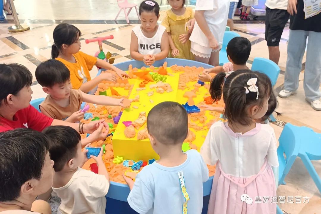 皇家迪智尼 I 零經(jīng)驗(yàn)適合新手創(chuàng)業(yè)開店好項(xiàng)目！
